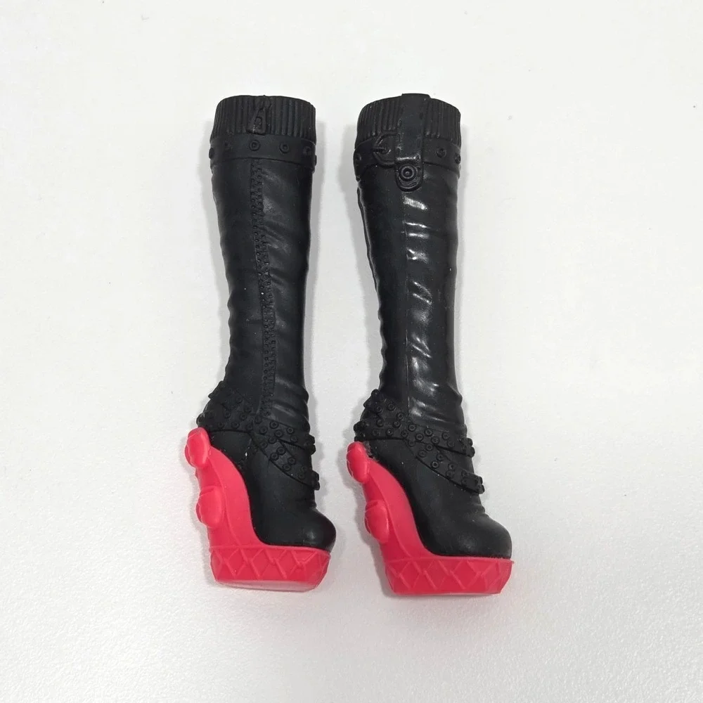Monster High Meowlody Wheelin' Werecats Red/Pink Bow Heel Boots Shoes